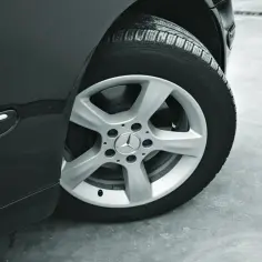 Jakie śruby do felg aluminiowych Opel Astra G? Sprawdź istotne informacje