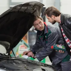 Wymiana oleju co 20 tys – czy to wystarczająco długo dla silnika?