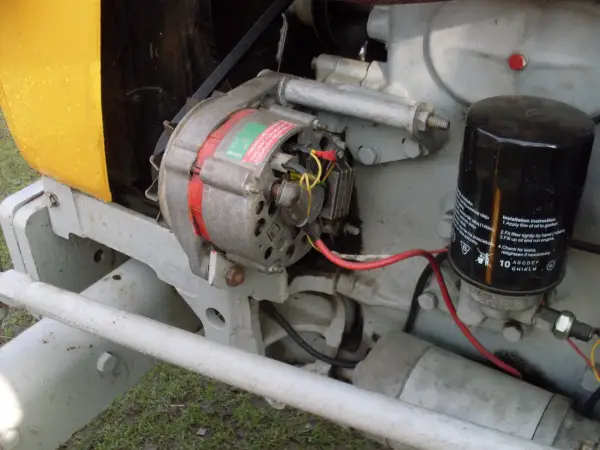 Alternator Ursus C-330: Poradnik wymiany prądnicy krok po kroku